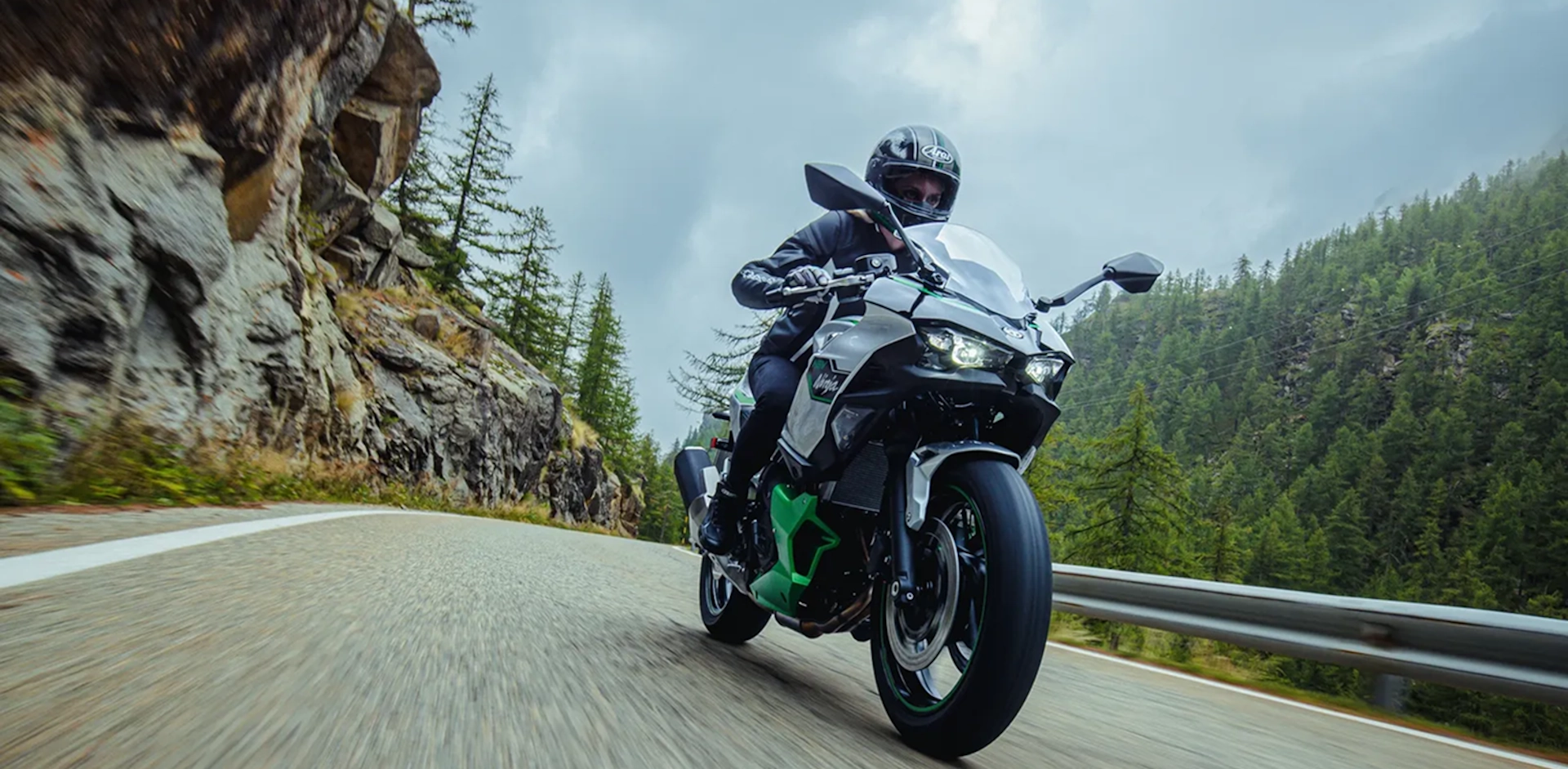 Struthers Bros Photo