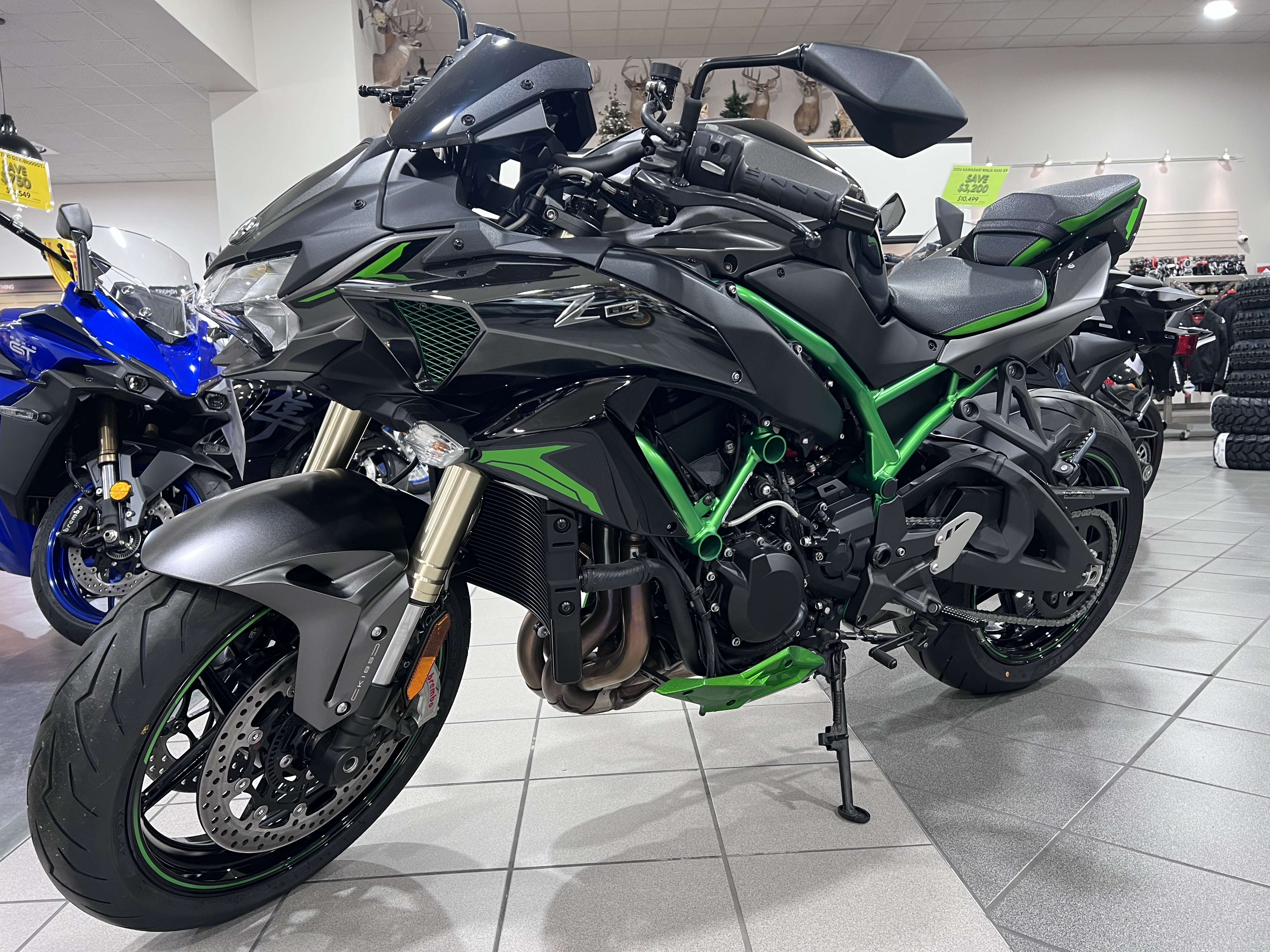 2025-Kawasaki-Z-H2-SE-ABS-Metallic-Matte-Graphenesteel-Gray/Ebony