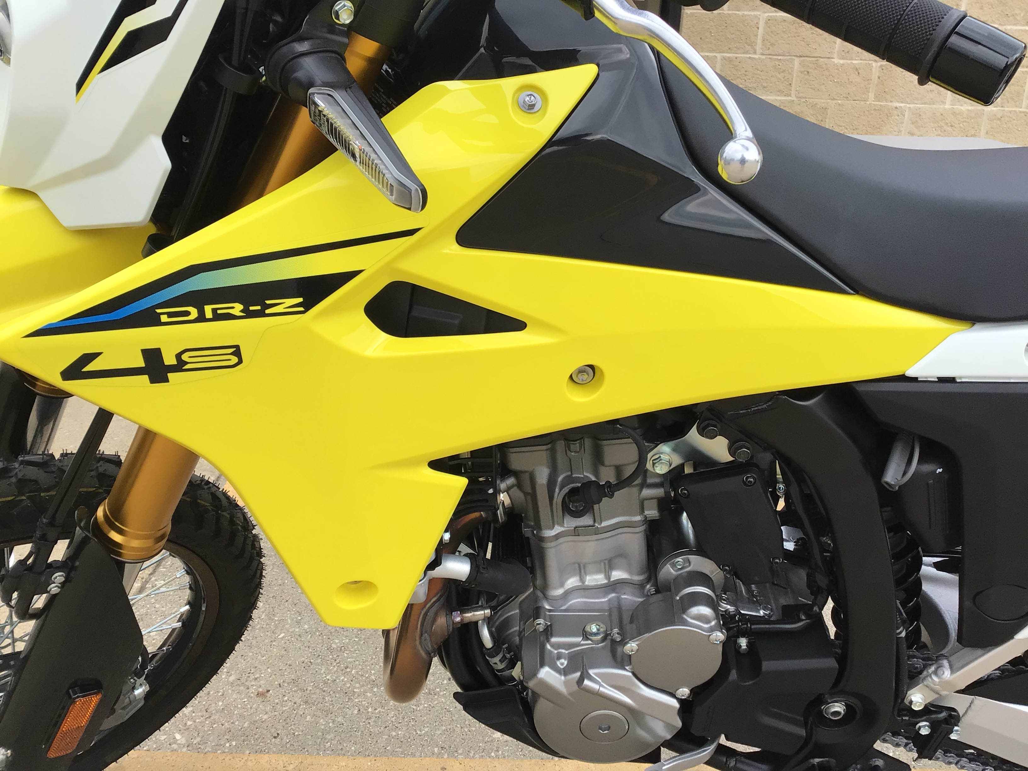 2026-Suzuki-DR-Z400S-Champion-Yellow-No.-2-37651 | Des Moines, IA