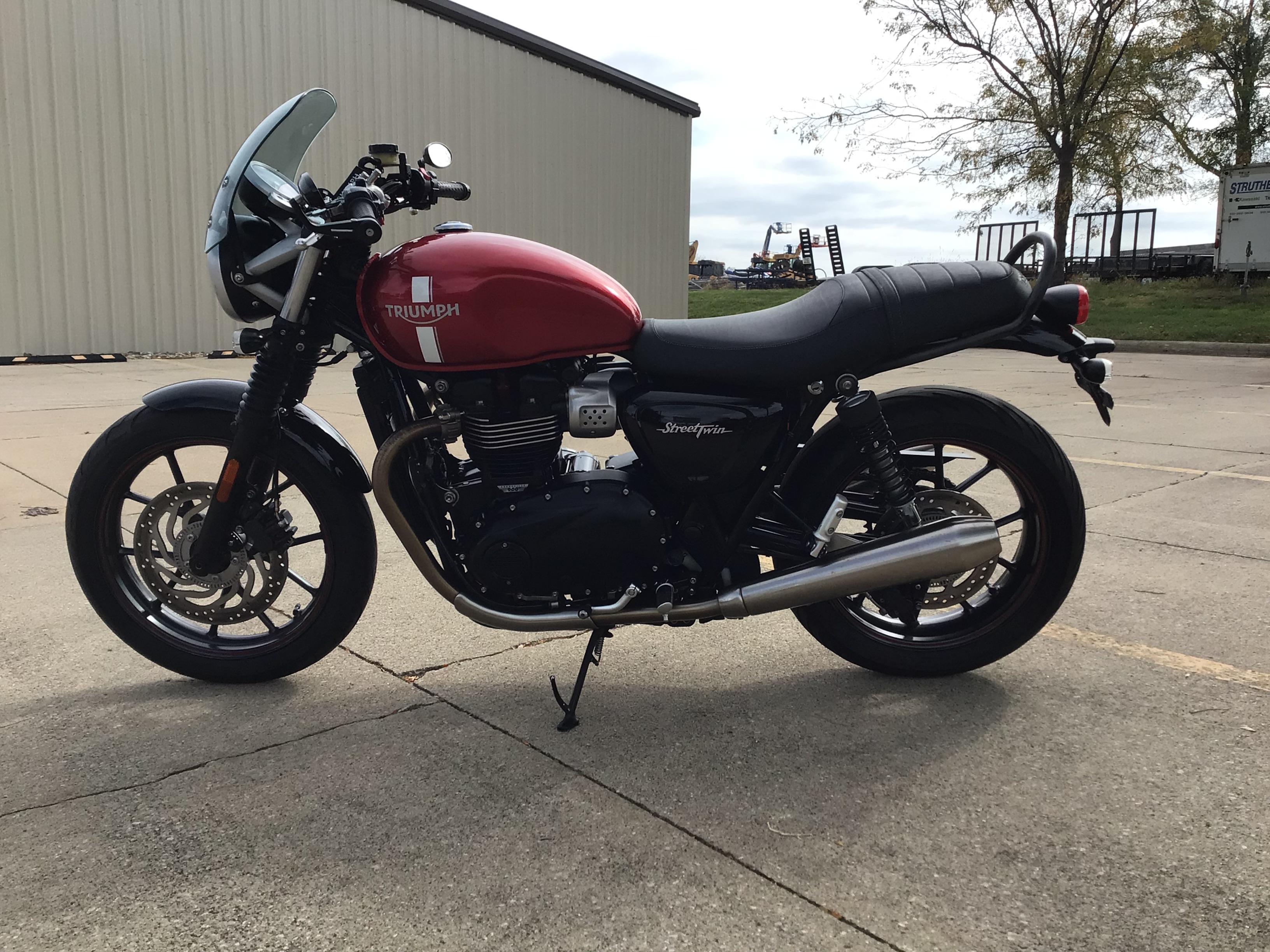 2016 Triumph Street Twin Motorcycle